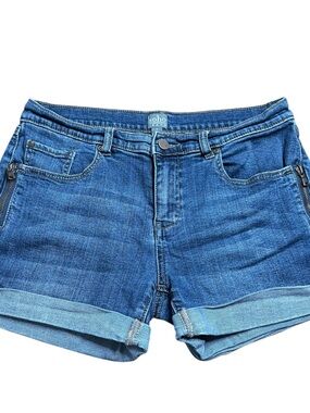 Soho Classic Blue Denim Cuffed Women's Shorts with Unique Zipper Accents Size 2